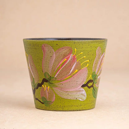 Vintage Oriental Floral Ceramic Coffee Mug, Jingdezhen Hand-Painted Coarse Stoneware Tea Cup, 180ml/6.1 fl oz Handleless Pottery with Dark Chocolate Interior, 4 Retro Flower Designs, Gift for Coffee Lovers