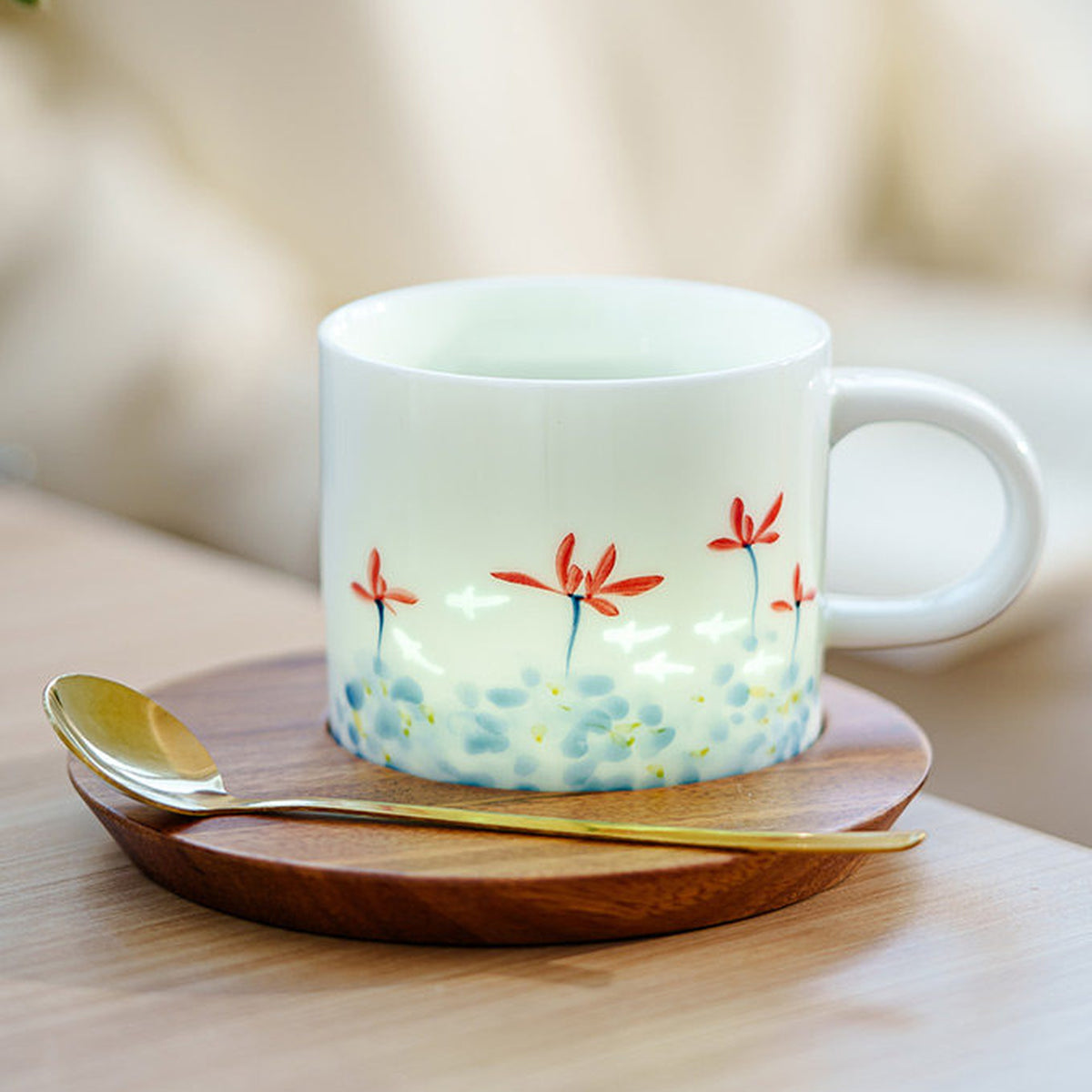 Linglong fish and red spider lily ceramic coffee cup with wide mouth