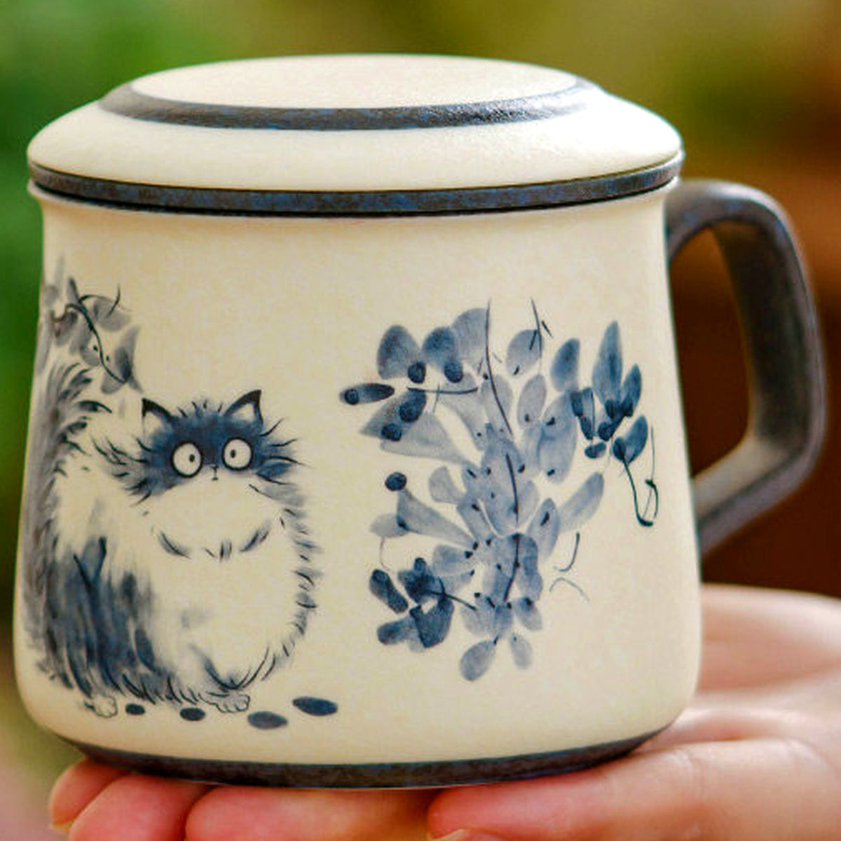 Blue-painted cat tea mug with lid and strainer, gallery view 7