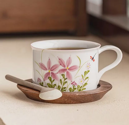 Hand-Painted Daisy Dragonfly Ceramic Coffee Cup with Walnut Saucer & Cat Spoon 134ml Gift Box